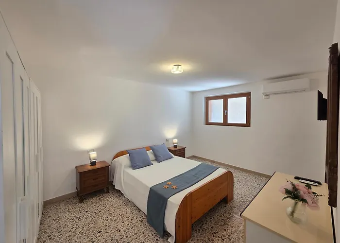 Orchidea Pt Silvi Apartment *